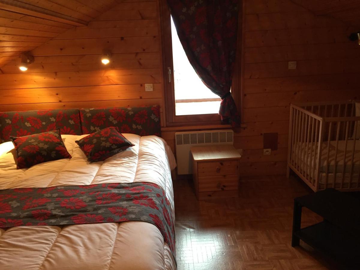Les Bruyeres Wi Fi Chalet